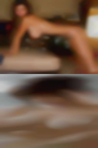 Horny wife women nude shows pussy.