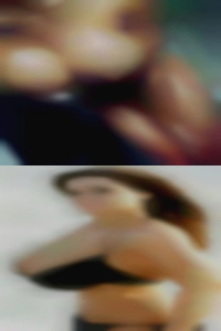 I like eatting nude woman pussy.