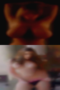 A female gamer women nude (ideal.